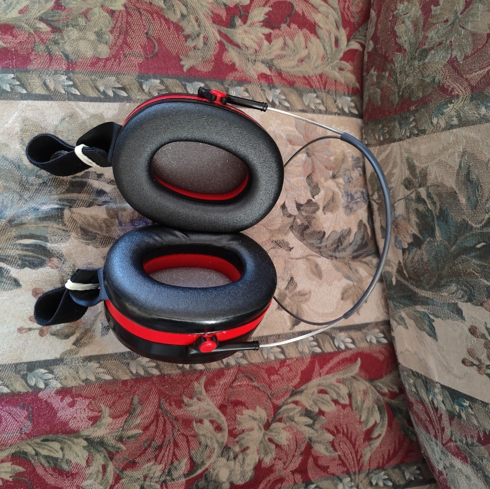 3m Peltor Optime 105 BehindTheHead Earmuffs, Gem